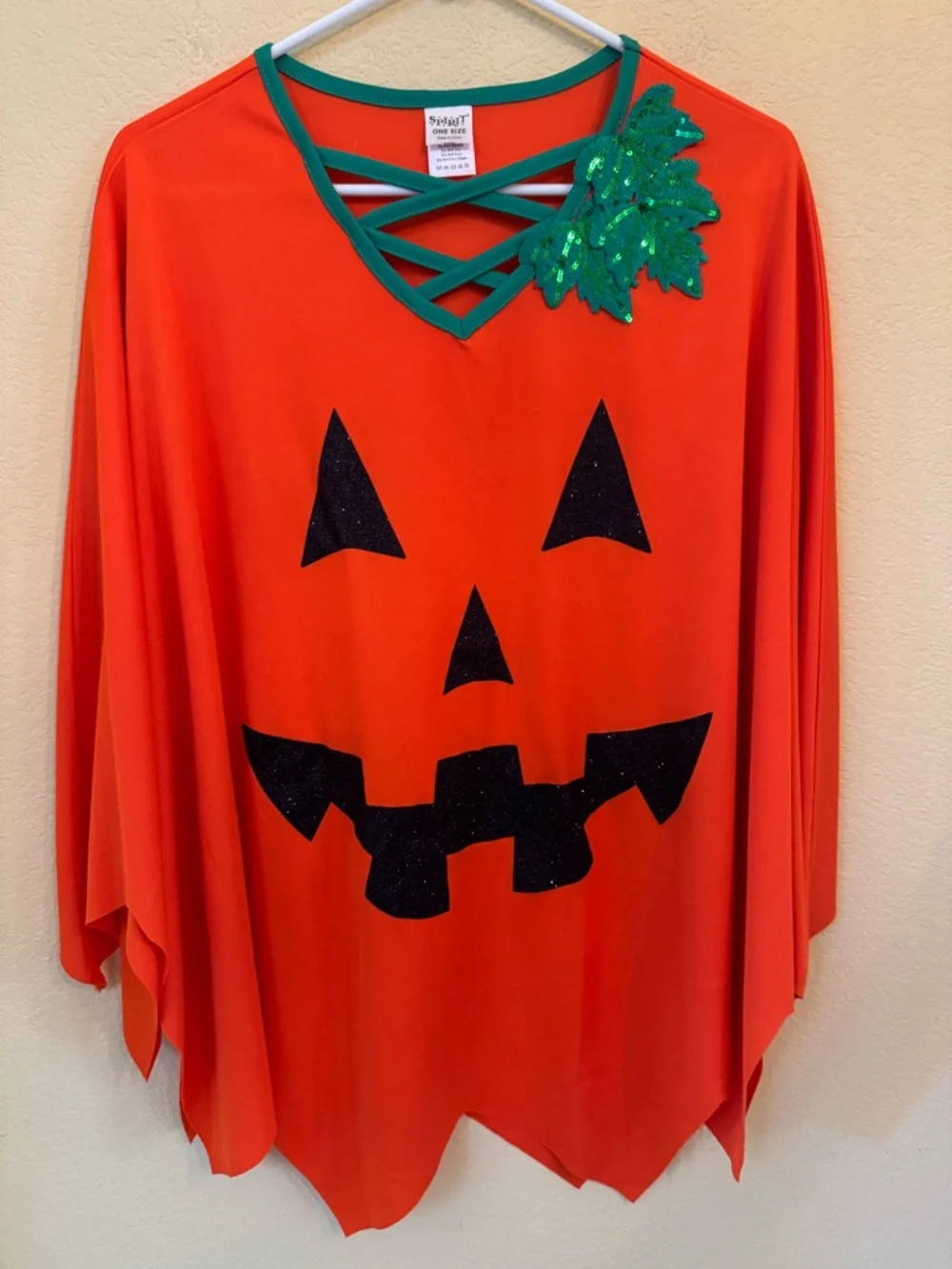 Spirit Halloween Pumpkin Jack O'Lantern Poncho One Size - Picture 2 of 5